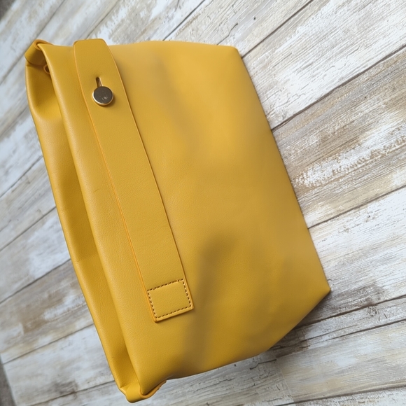 Darling Cosmetic/toiletry Bag - Picture 2 of 9